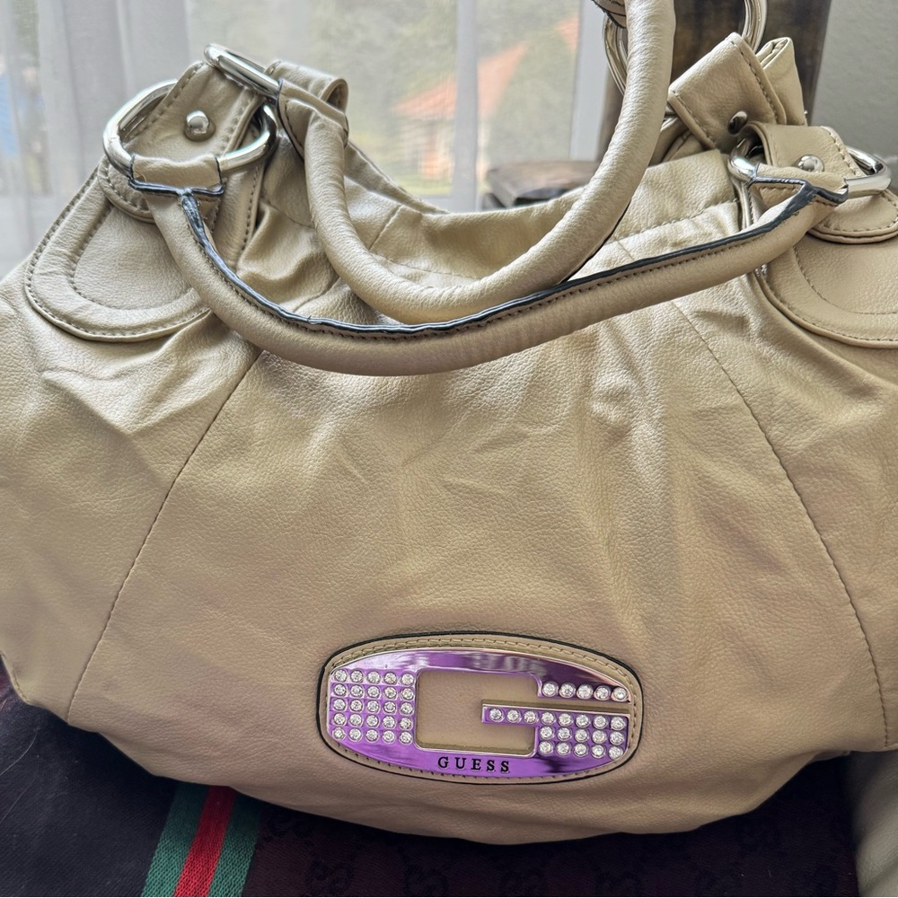GUC Guess Bag Gold Shiny color nice hardware.. Free gift with purchase
